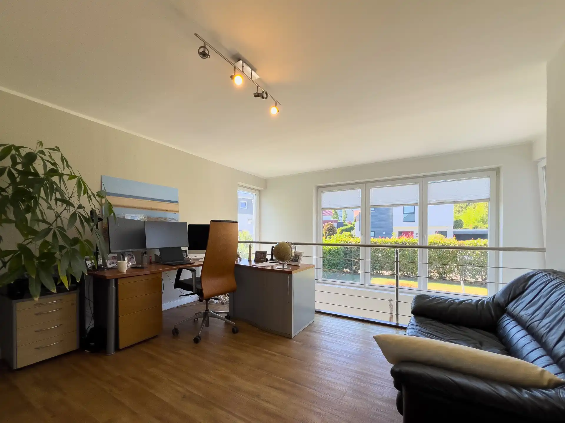 AP498-OG-Arbeitszimmer-85